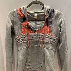 FREE PEOPLE BOHO HOODED SWEATSHIRT SIZE SMALL